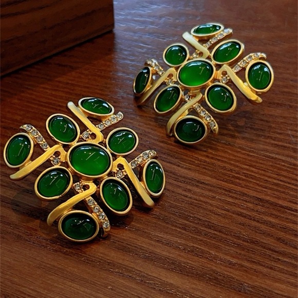 Anthropologie Jewelry - Vintage-inspired gold-tone statement earrings featuring rich green cabochon